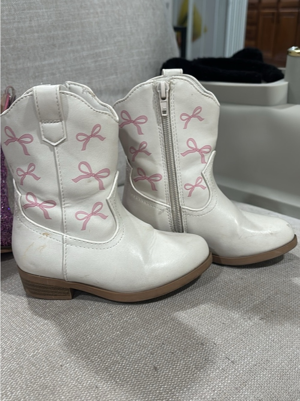 White Girls' Western Boots with Pink Bow Accents